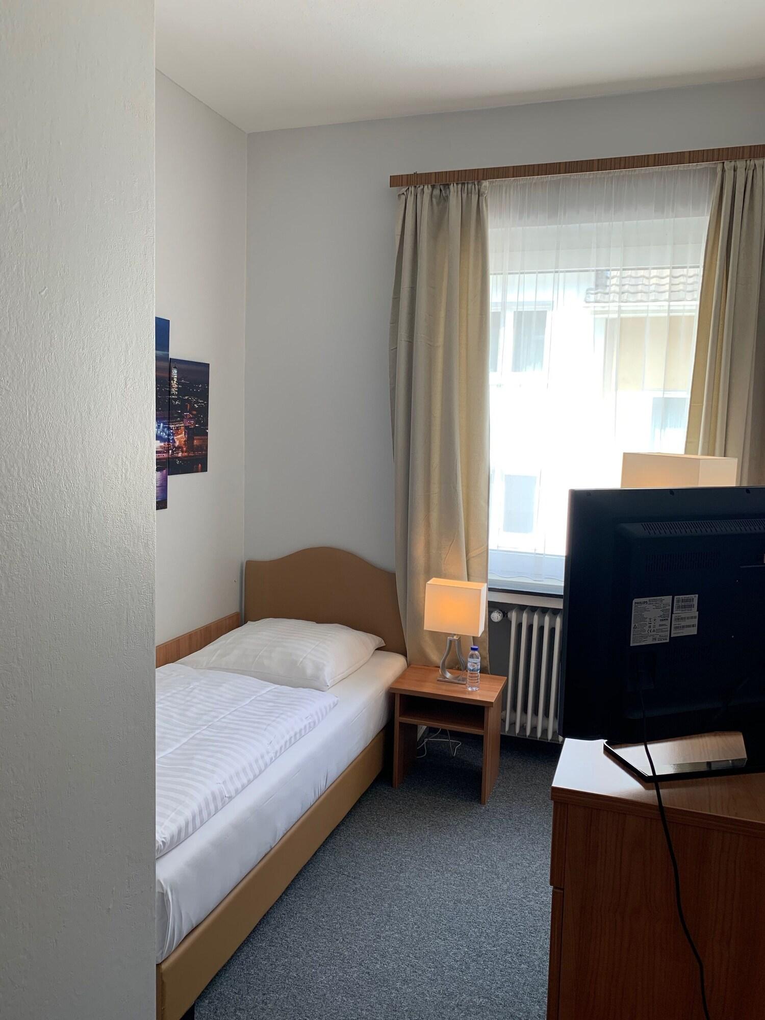 Hotel Berg Cologne Luaran gambar
