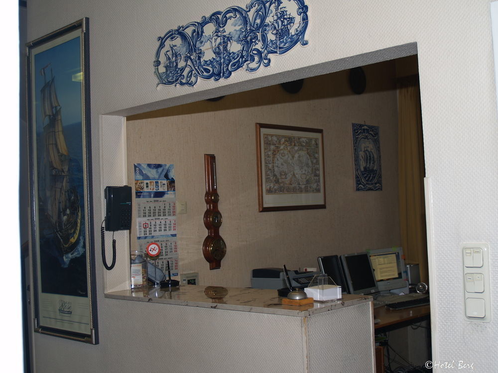 Hotel Berg Cologne Luaran gambar