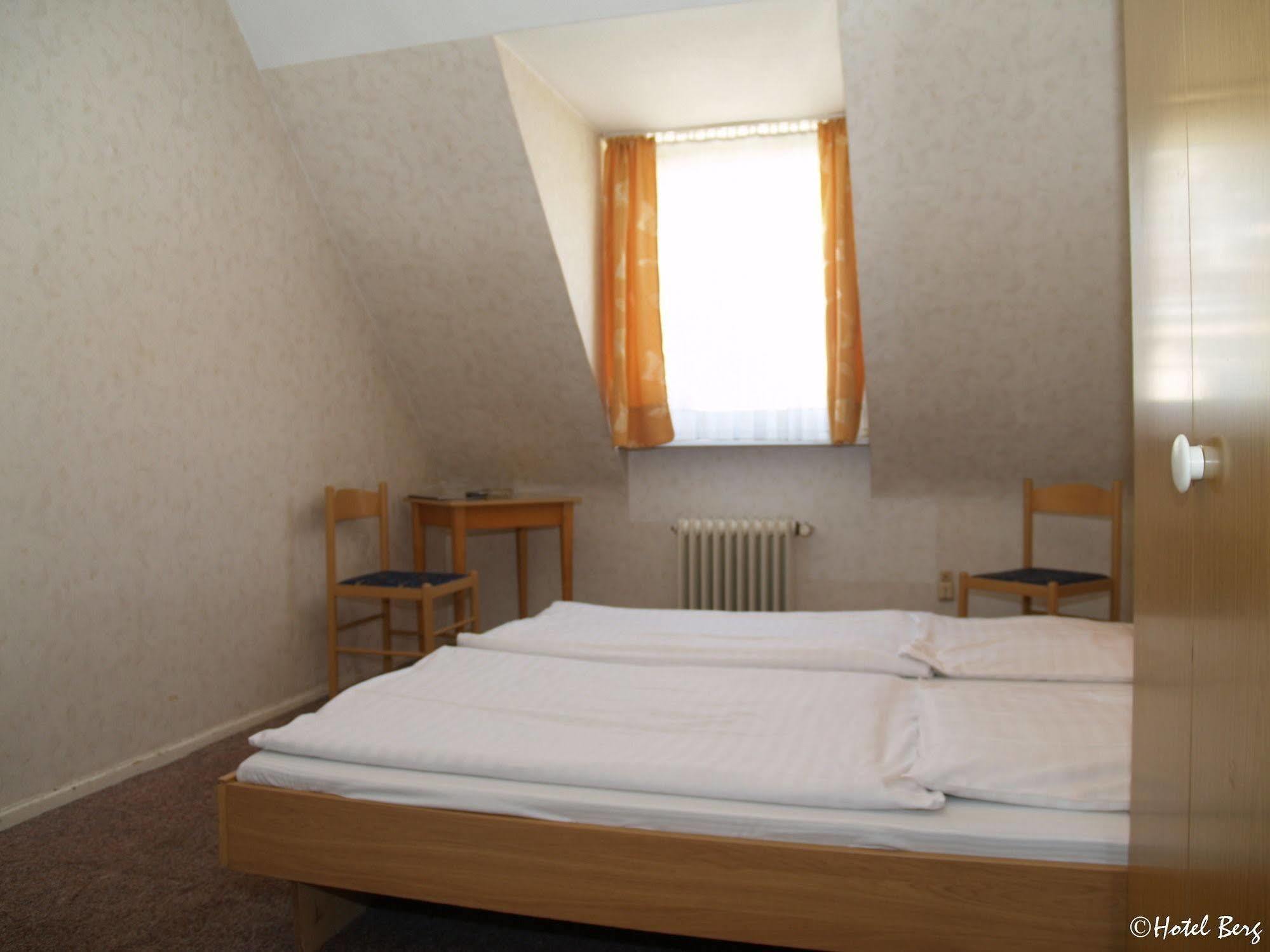 Hotel Berg Cologne Luaran gambar