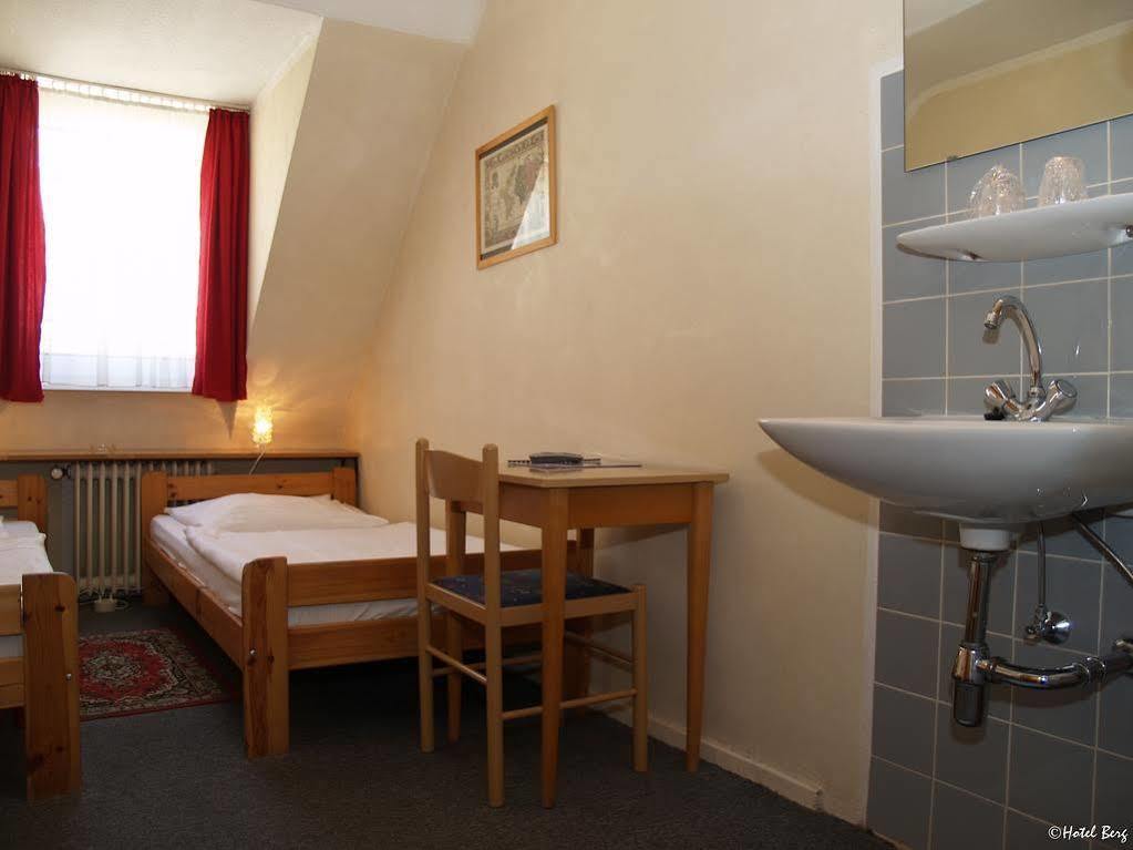 Hotel Berg Cologne Luaran gambar