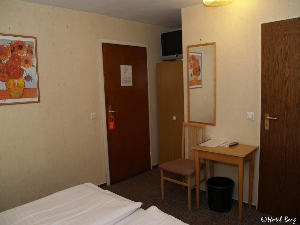 Hotel Berg Cologne Luaran gambar