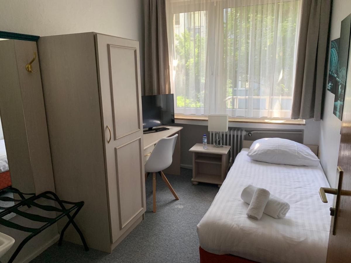 Hotel Berg Cologne Luaran gambar